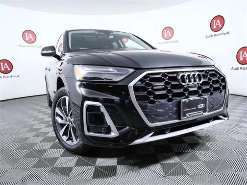 2023 Audi Q5 45 S line Premium Plus