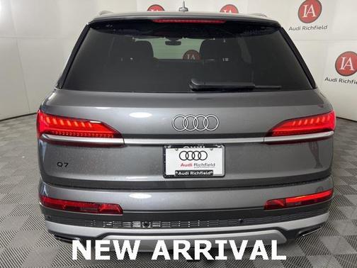 2025 Audi Q7 55 Premium Plus