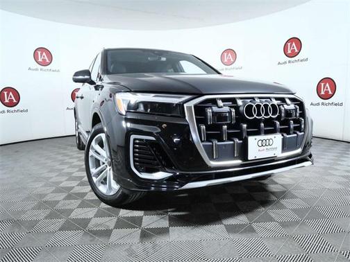2025 Audi Q7 55 Premium Plus