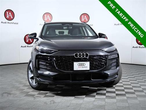 2025 Audi Q6 e-tron Premium Plus quattro