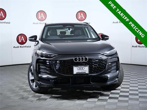 2025 Audi Q6 e-tron Premium Plus quattro