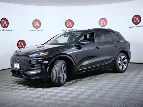 2025 Audi Q6 e-tron Premium Plus quattro