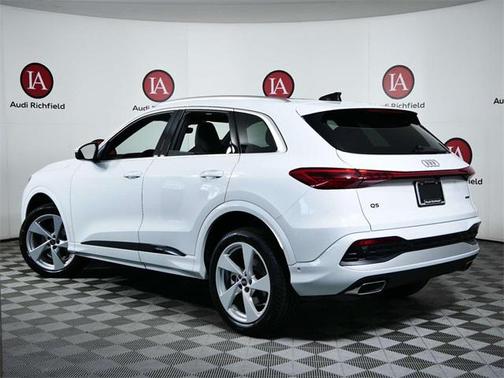 2025 Audi Q5 Premium Plus