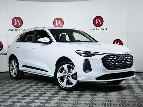 2025 Audi Q5 Premium Plus