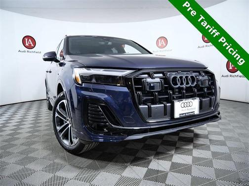 2025 Audi Q7 45 Premium Plus