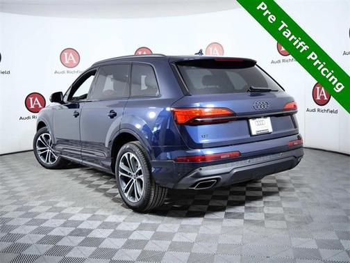 2025 Audi Q7 45 Premium Plus