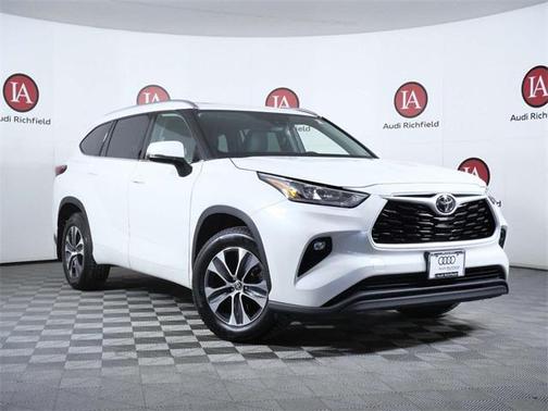 2020 Toyota Highlander XLE