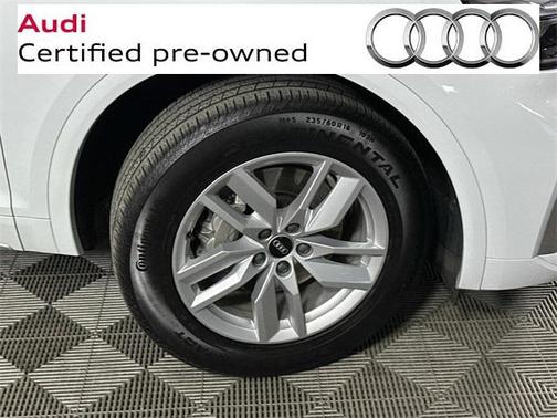 2022 Audi Q5 45 S line Premium