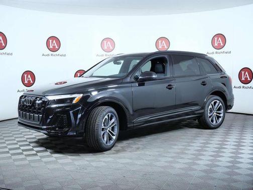 Mythos Black Metallic 2026 Audi Q7 45 Premium