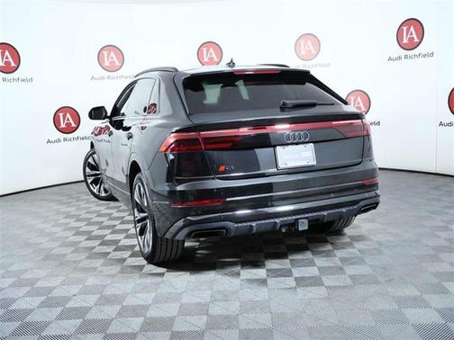 2024 Audi Q8 55 Prestige