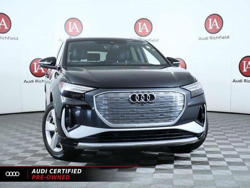 Mythos Black Metallic 2023 Audi Q4 e-tron Prestige 50 quattro