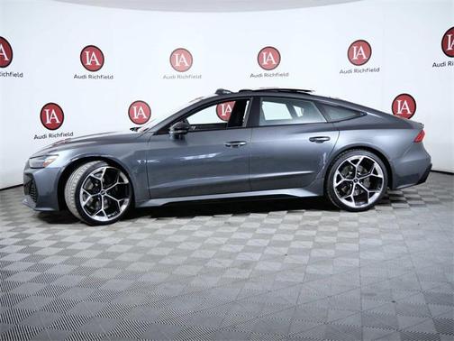 2025 Audi RS 7 4.0T Performance