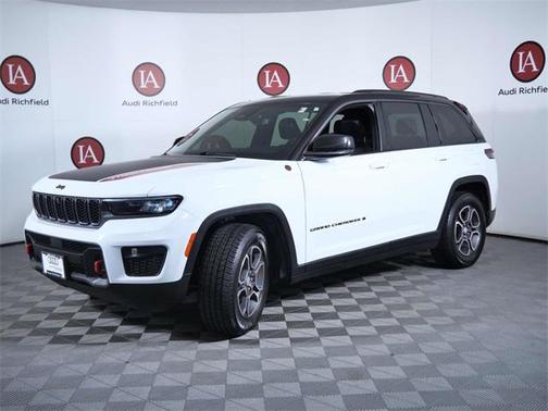 2022 Jeep Grand Cherokee Trailhawk