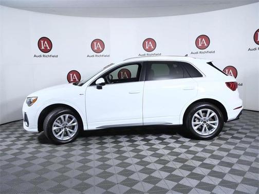 2022 Audi Q3 45 S line Premium