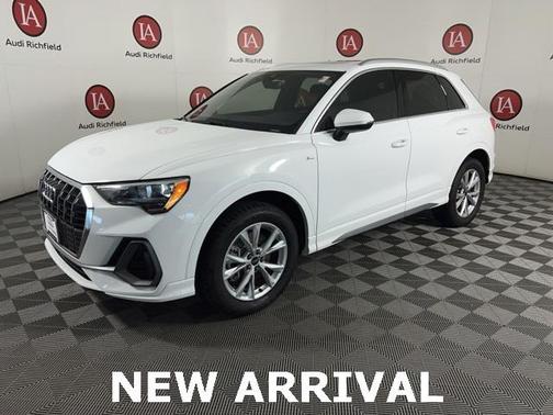 2022 Audi Q3 45 S line Premium