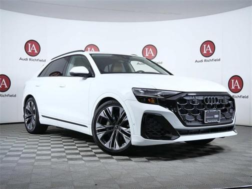 2024 Audi Q8 55 Prestige