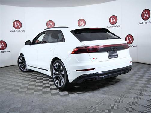 2024 Audi Q8 55 Prestige