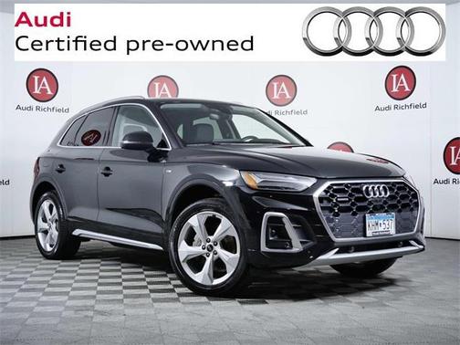 2023 Audi Q5 45 S line Premium Plus