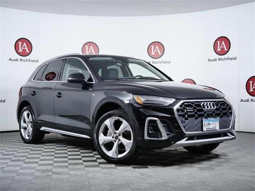 2023 Audi Q5 45 S line Premium Plus