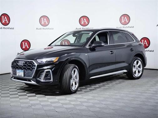 2023 Audi Q5 45 S line Premium Plus