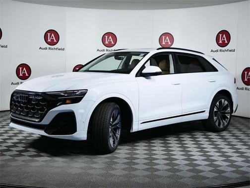 2025 Audi Q8 55 Premium Plus