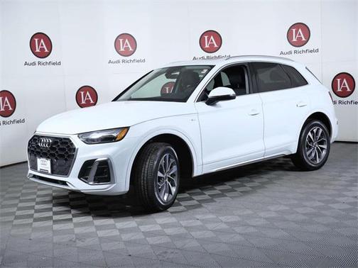 2023 Audi Q5 45 S line Premium Plus