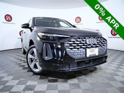 2025 Audi Q5 Premium plus