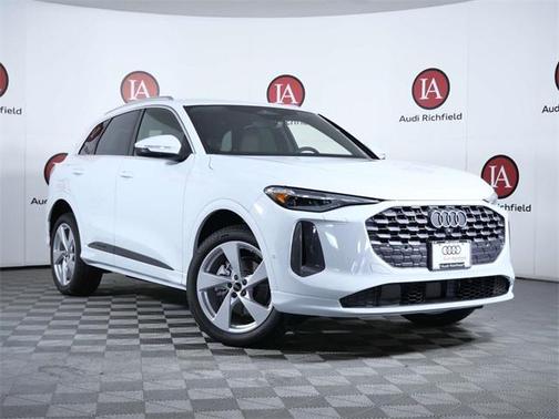 2025 Audi Q5 Premium Plus