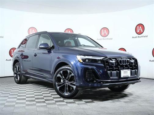 2025 Audi Q7 55 Premium Plus