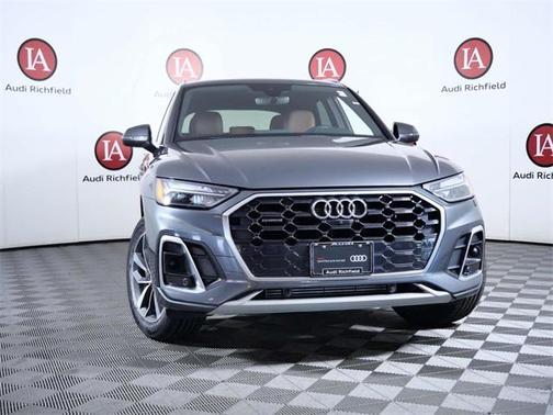 2022 Audi Q5 45 S line Premium Plus