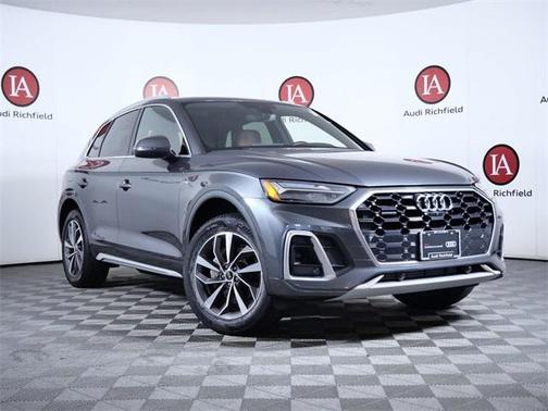 2022 Audi Q5 45 S line Premium Plus