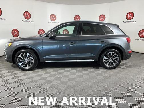 2022 Audi Q5 45 S line Premium Plus