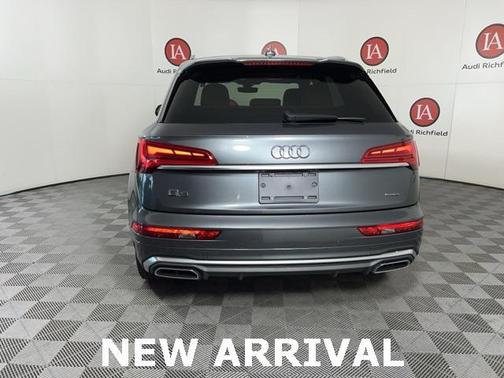 2022 Audi Q5 45 S line Premium Plus