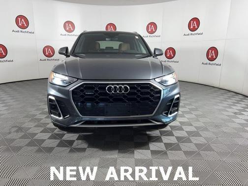 2022 Audi Q5 45 S line Premium Plus
