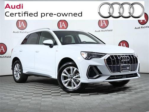 2022 Audi Q3 45 S line Premium Plus