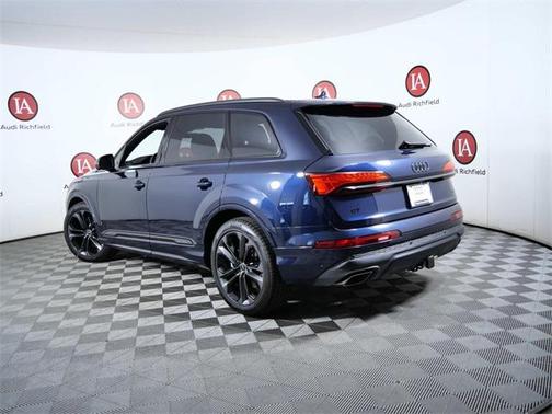 2025 Audi Q7 55 Prestige