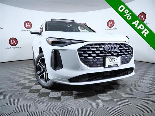 2025 Audi Q5 Premium