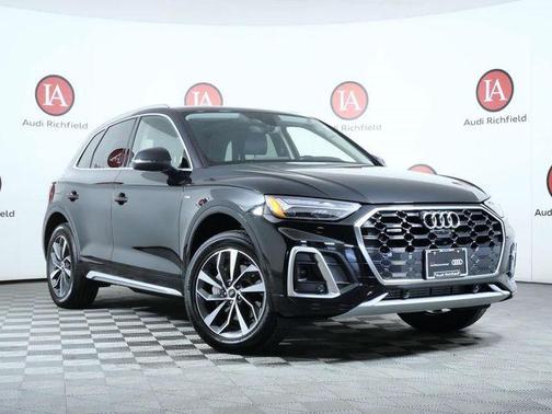 Black Metallic 2023 Audi Q5 45 S line Premium Plus