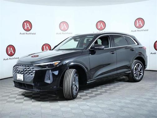 2025 Audi Q5 Premium Plus TFSI quattro S tronic