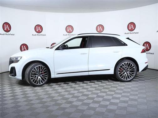 2026 Audi SQ8 4.0T Prestige