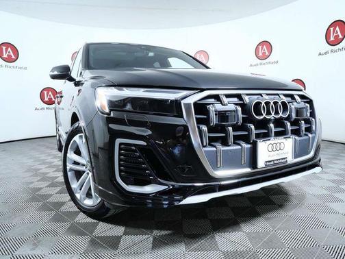 2025 Audi Q7 55 Premium Plus