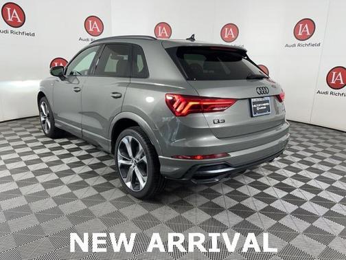 2022 Audi Q3 45 S line Premium Plus