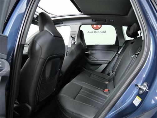 2025 Audi Q6 e-tron Premium Plus quattro