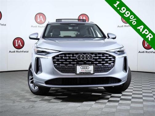 2025 Audi Q5 Premium TFSI quattro S tronic