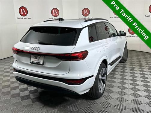 2025 Audi Q6 e-tron Premium Plus quattro