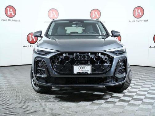 Daytona Gray pearl effect 2026 Audi Q5 Premium Plus TFSI quattro S tronic