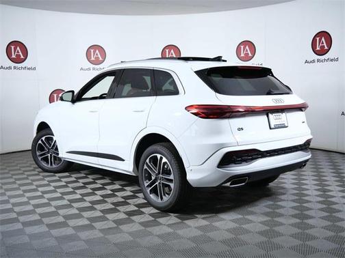 2025 Audi Q5 Premium