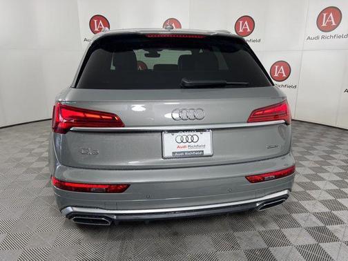 2023 Audi Q5 45 S line Premium