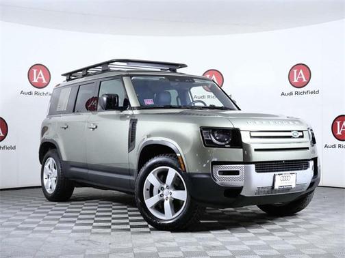 2022 Land Rover Defender 110 SE