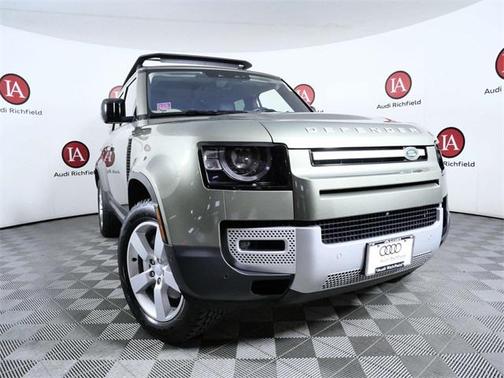 2022 Land Rover Defender 110 SE